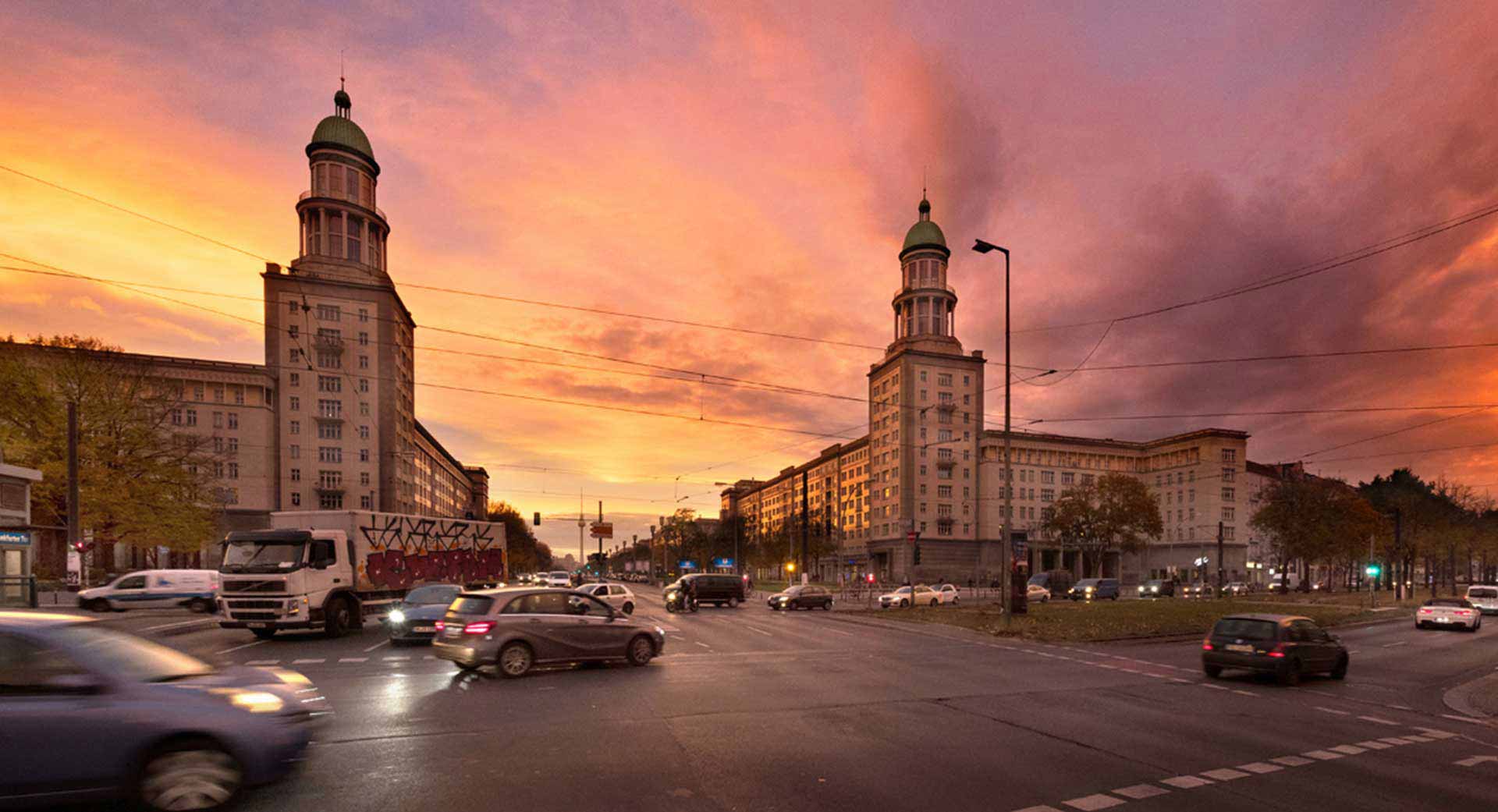 Berlin Frankfurter Allee Dämmerung Leo Seidel